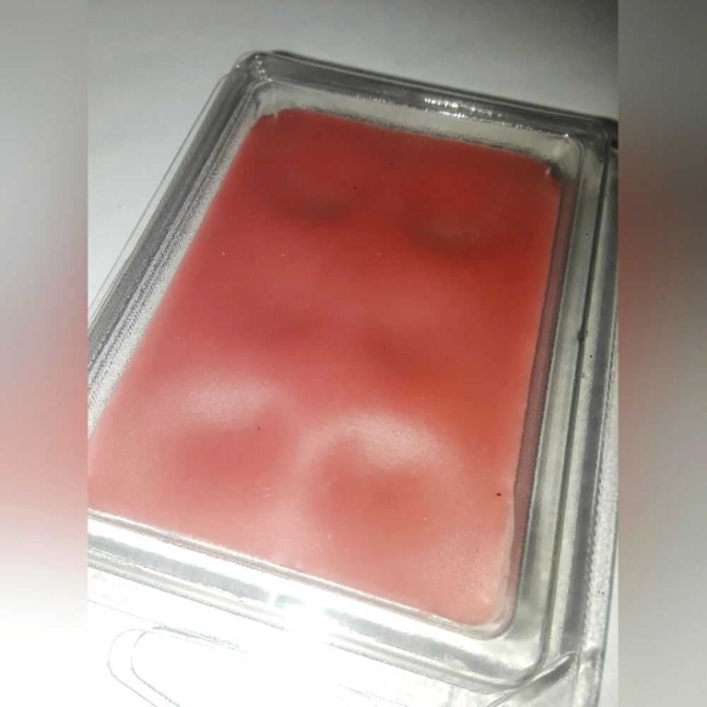 HAND Crafted Hopeless Romantic waxmelt Rounds - Picture 3 of 8